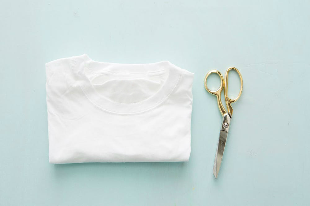 Hva kan vi lage av en hvit basis tskjorte?