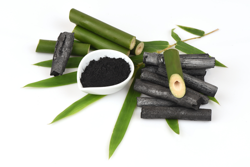 Bambus charcoal lages av stammen på moso bambus ved hjelp av pyrolyse og karbonisering